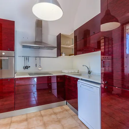 By Interhome *